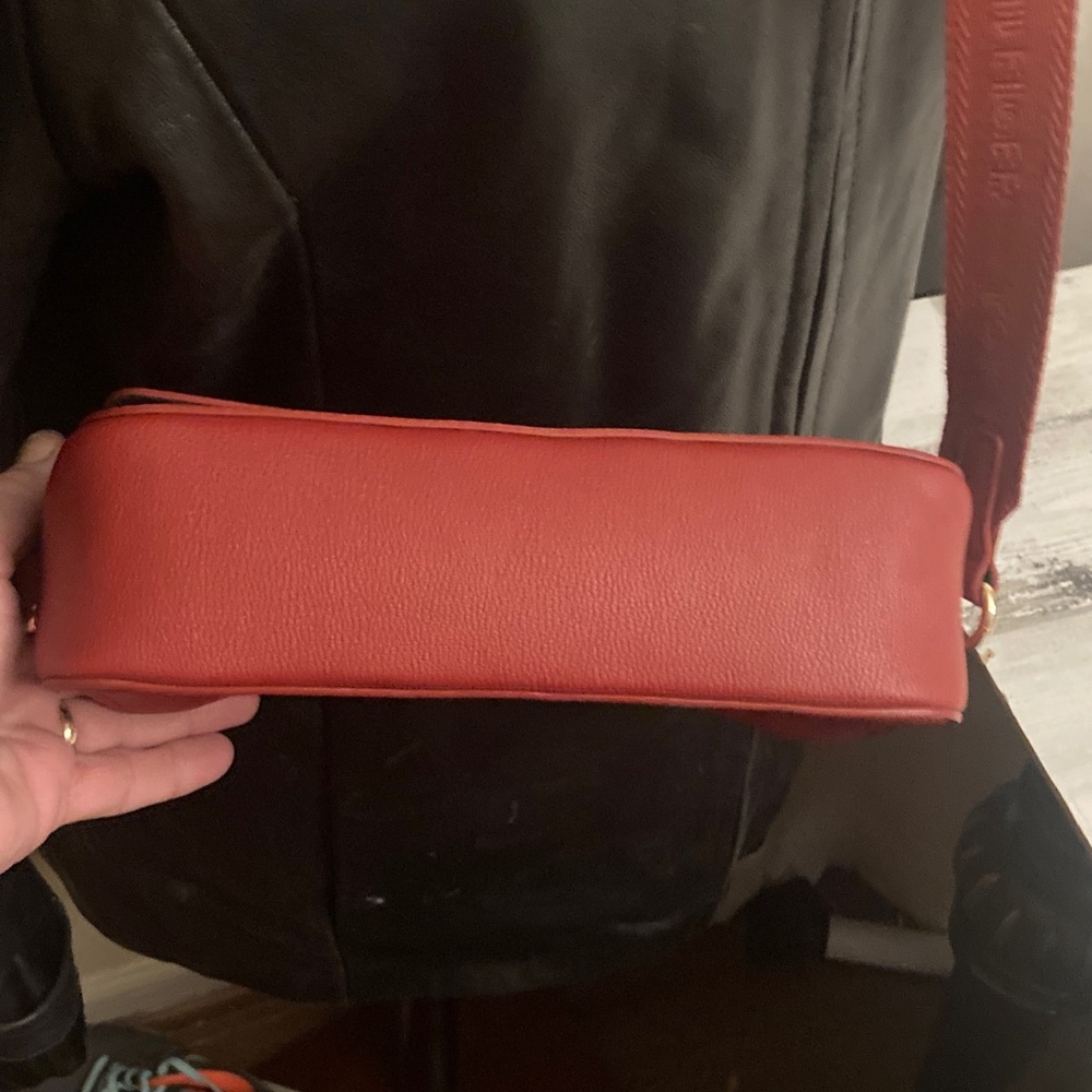NWOT Tommy Hilfiger Elegant Red Crossbody Bag - Picture 9 of 16